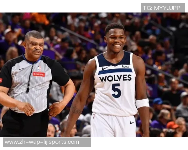 快船与勇士激战正酣谁能在这场对决中笑到最后